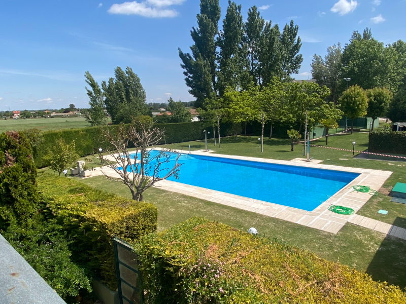 Chalet en venta en Urbanización Dos Pasos – Grijota – Palencia