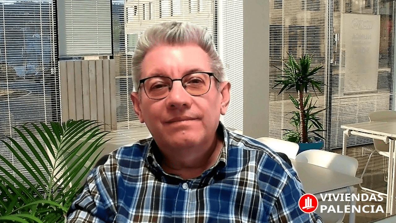 Eloy Santiago asesor inmobiliario tecnico y digital en Palencia