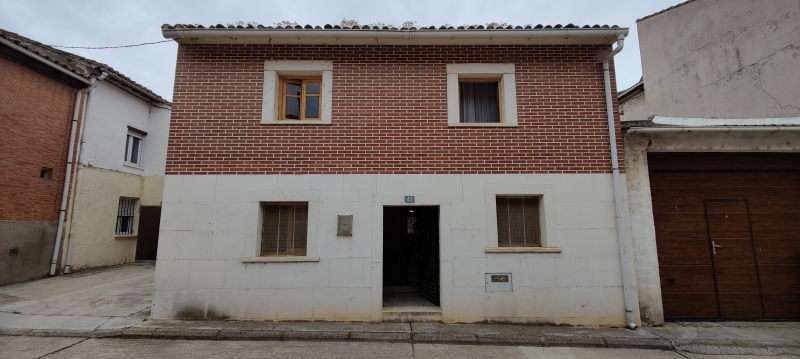 Casa en venta en Valdespina – Palencia