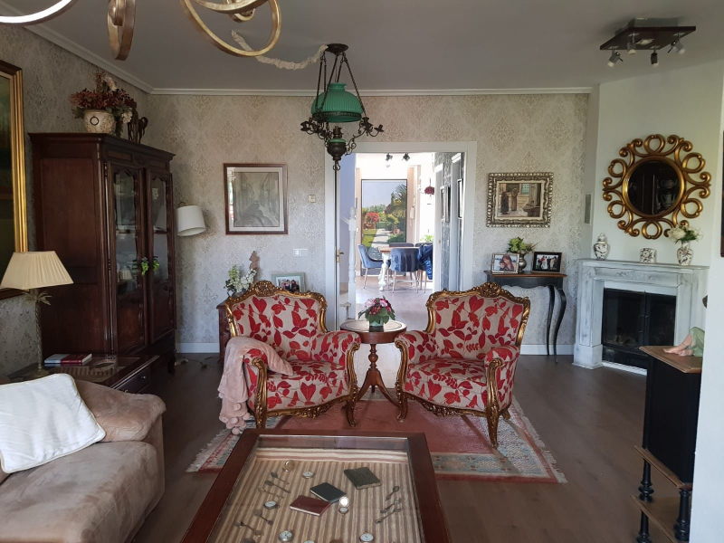 Chalet en venta en Urbanización Dos Pasos – Grijota – Palencia