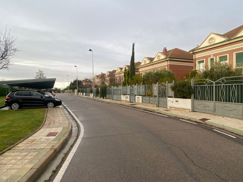 Chalet en venta en Urbanización Dos Pasos – Grijota – Palencia