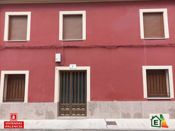 Casa en venta en Paredes de Nava