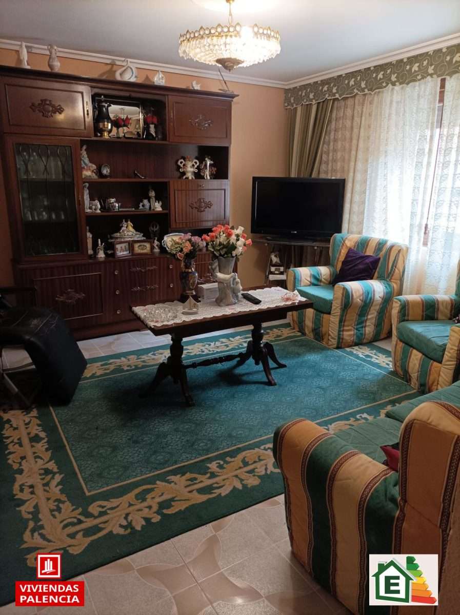 img-20250730-wa0005-1-scaled Casa en venta en Paredes de Nava