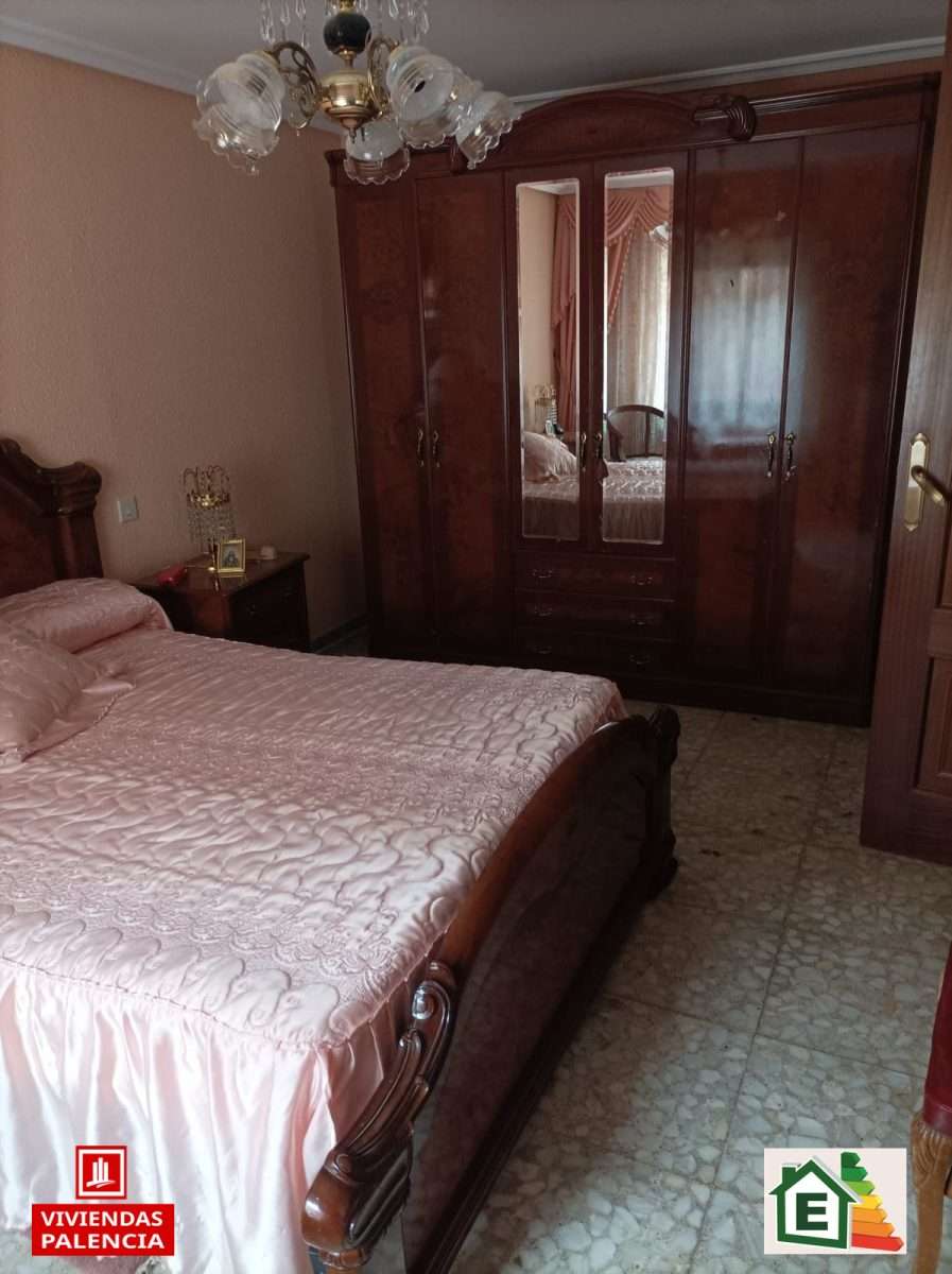 img-20250730-wa0008-1-scaled Casa en venta en Paredes de Nava