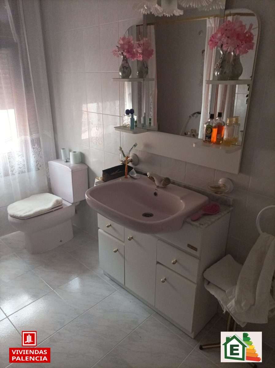 img-20250730-wa0022-1-scaled Casa en venta en Paredes de Nava