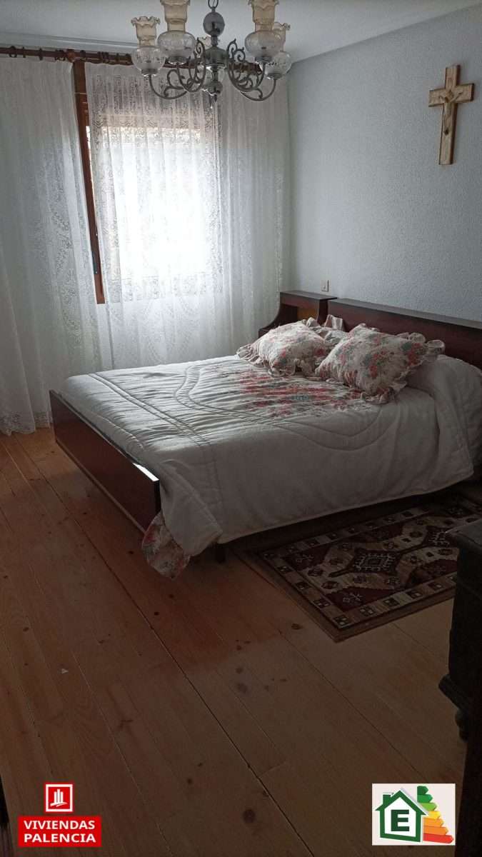 img-20250730-wa0023-1-scaled Casa en venta en Paredes de Nava