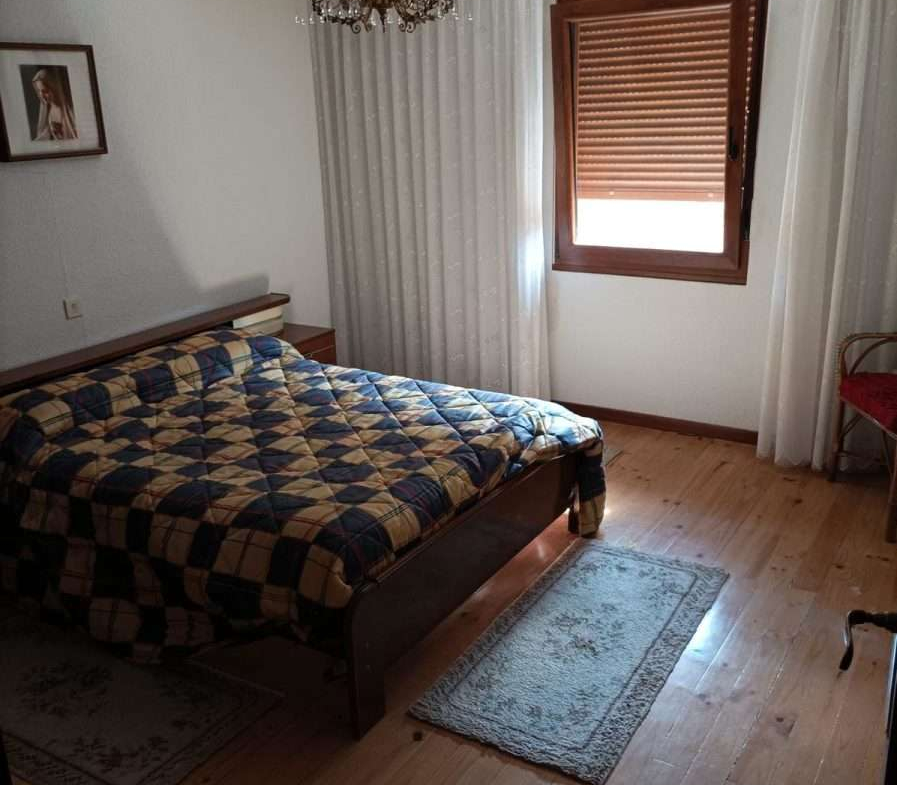 Casa en venta en Paredes de Nava