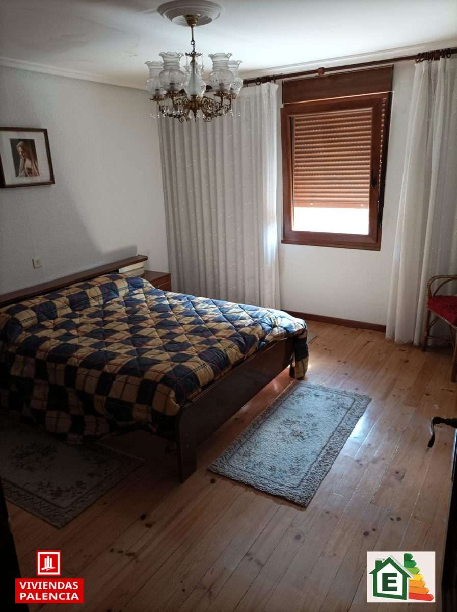 img-20250730-wa0025-1-scaled Casa en venta en Paredes de Nava