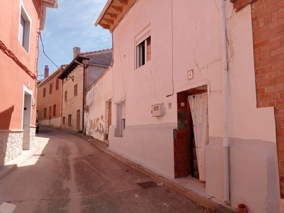 Casa en venta – Cevico de la Torre