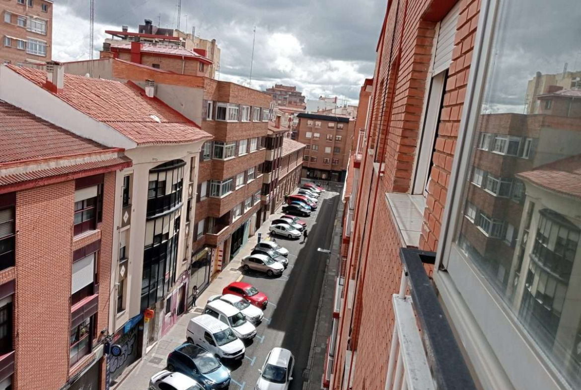 Vivienda en Venta en Calle Rizarzuela