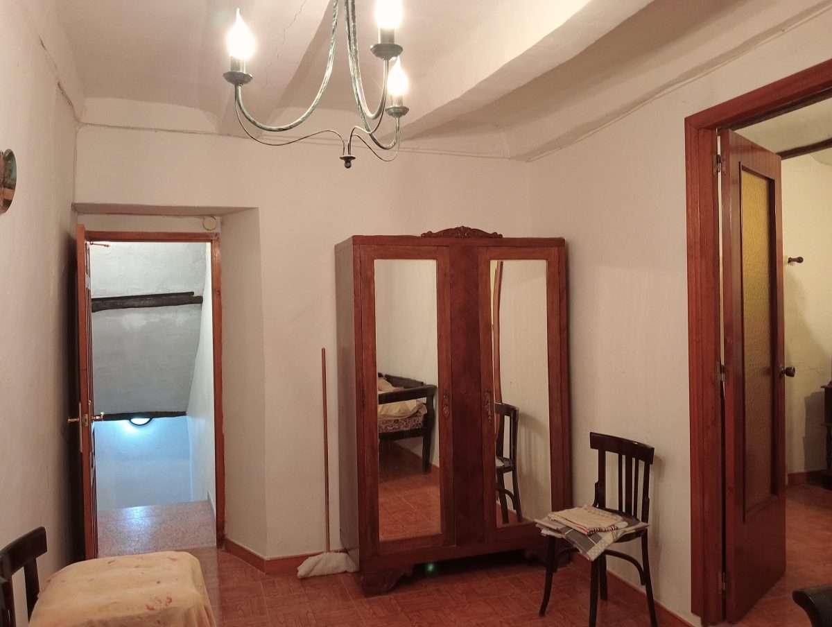 img20250702173110-scaled Casa de pueblo en venta