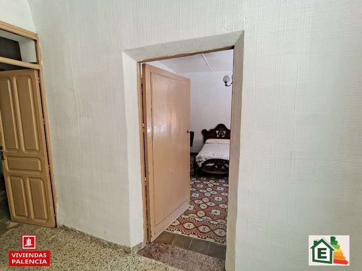 Casa en venta en Paredes de Nava