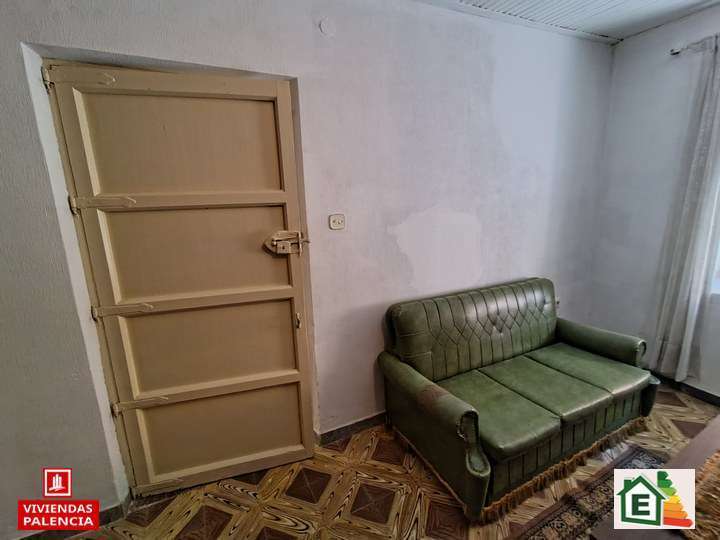 Casa en venta en Paredes de Nava