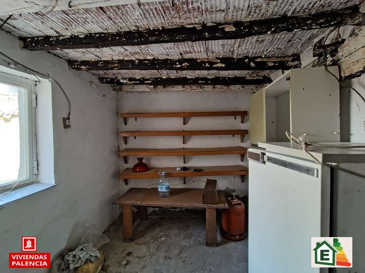 Casa en venta en Paredes de Nava