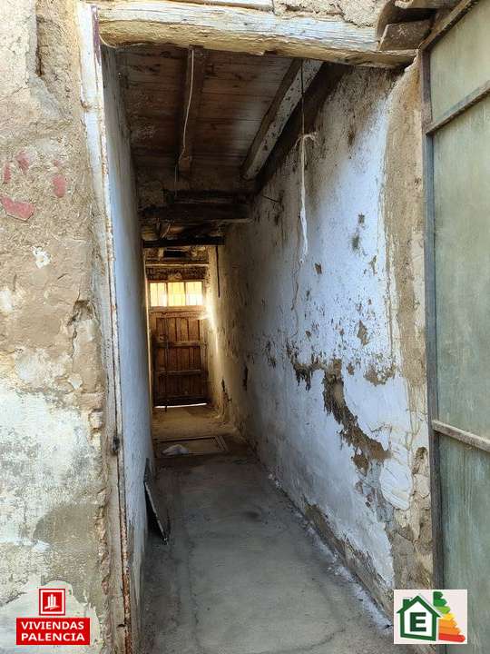 Casa en venta en Paredes de Nava