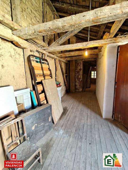 Casa en venta en Paredes de Nava