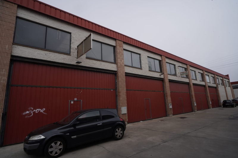 Nave industrial en venta en el Sector 8. Palencia.