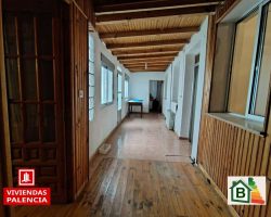 estancia-vacia-iluminacion-natural-reforma-en-palencia