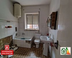 grieta-horizontal-falla-asentamiento-muro-en-palencia